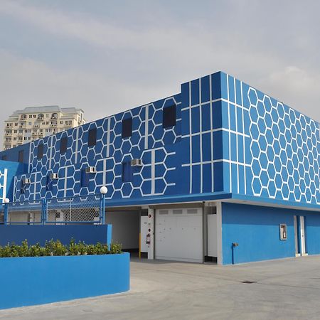 Hotel Dream World Las Piñas Exteriér fotografie