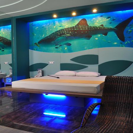 Hotel Dream World Las Piñas Exteriér fotografie
